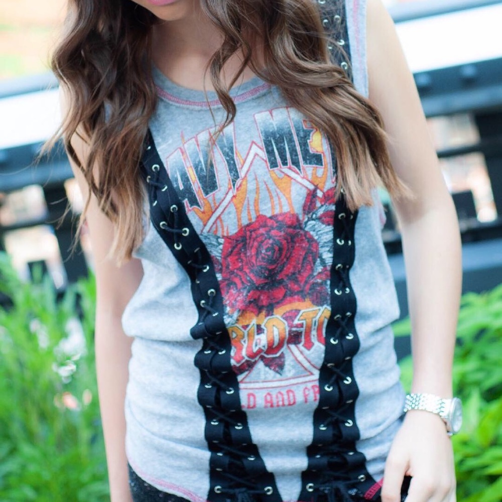 graphic laced design long top